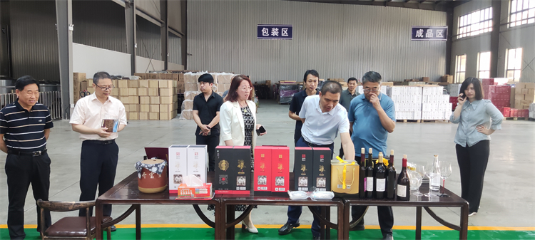 果酒是什么酒，桑葚酒屬于果酒嗎？